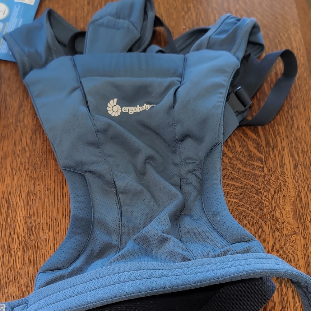Ergobaby Embrace Blue